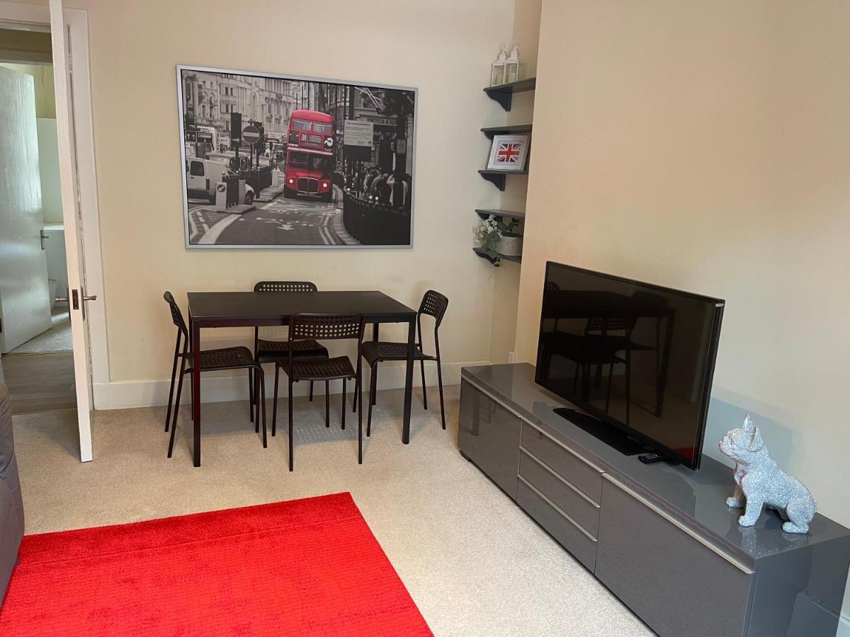 Beautiful 2 Bedroom Apartment- Prime Location, Aberdeen Centre Eksteriør bilde