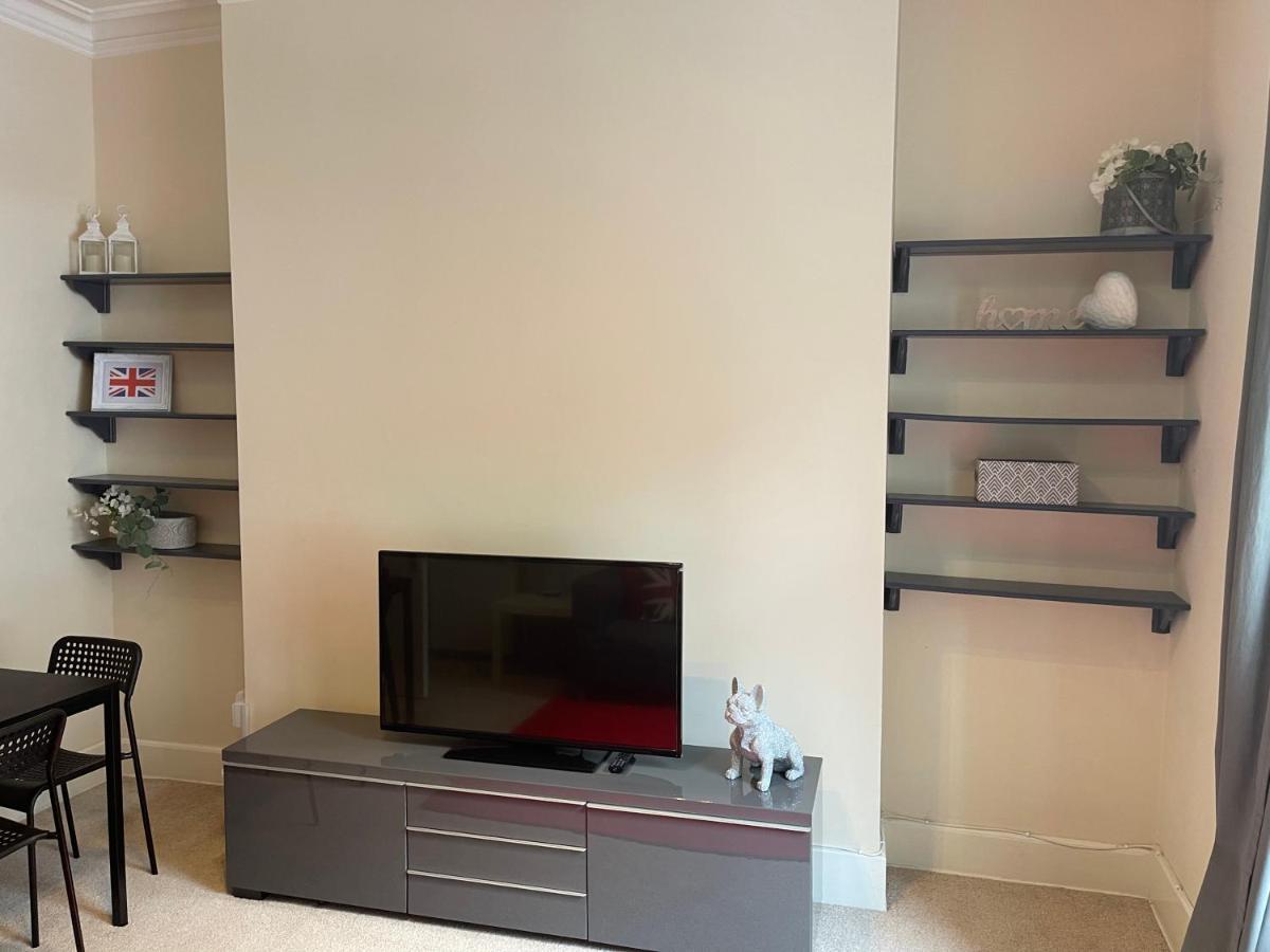 Beautiful 2 Bedroom Apartment- Prime Location, Aberdeen Centre Eksteriør bilde
