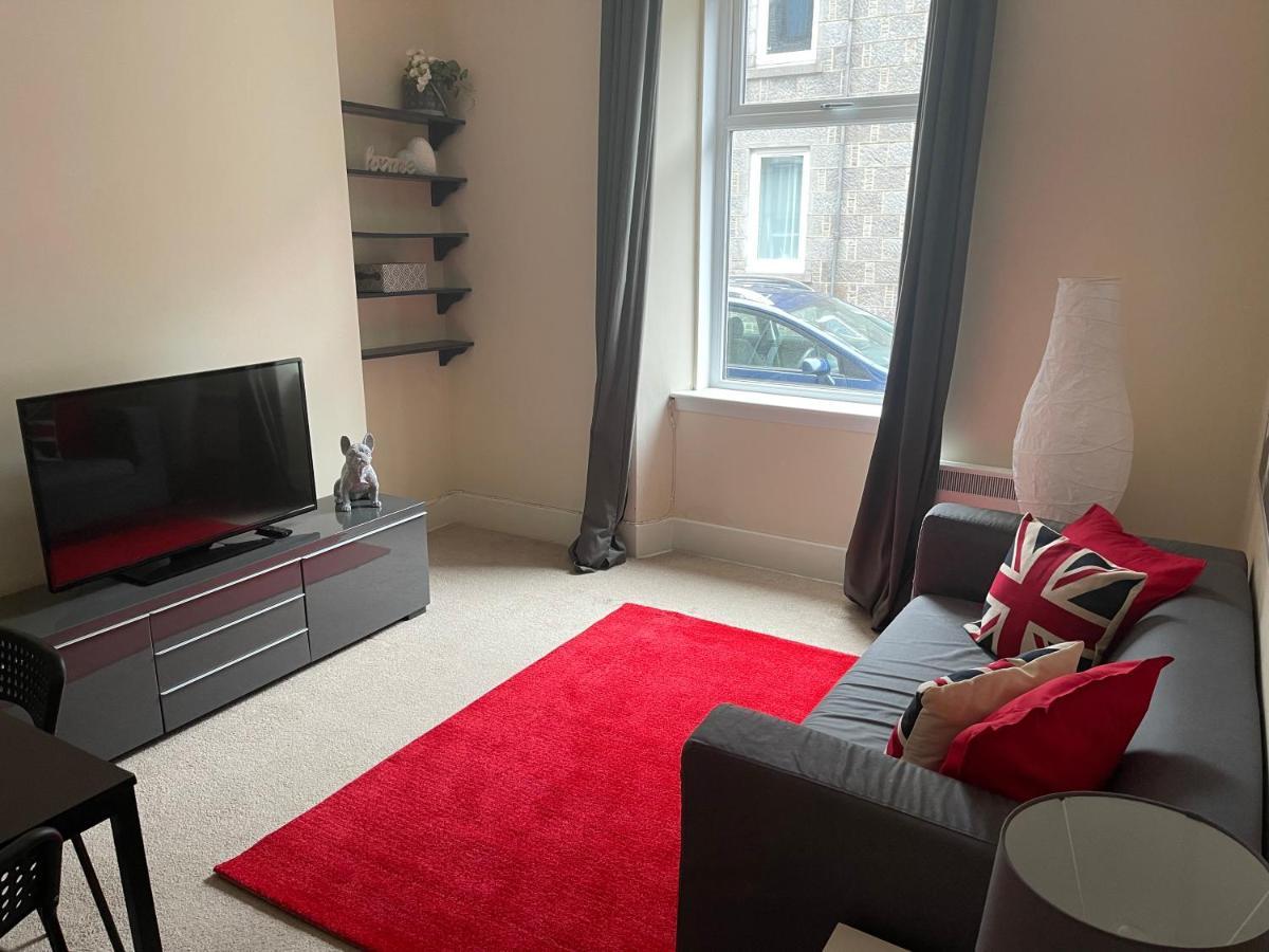 Beautiful 2 Bedroom Apartment- Prime Location, Aberdeen Centre Eksteriør bilde