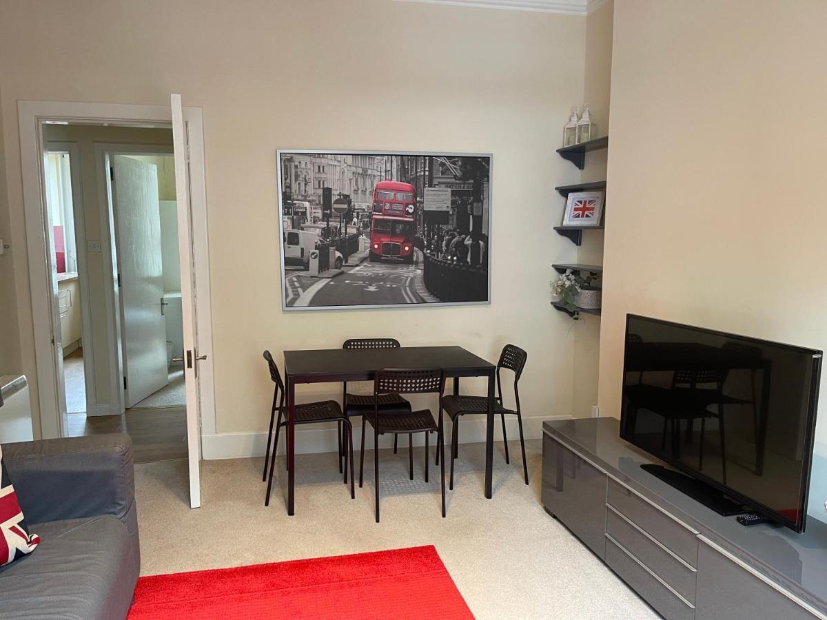 Beautiful 2 Bedroom Apartment- Prime Location, Aberdeen Centre Eksteriør bilde
