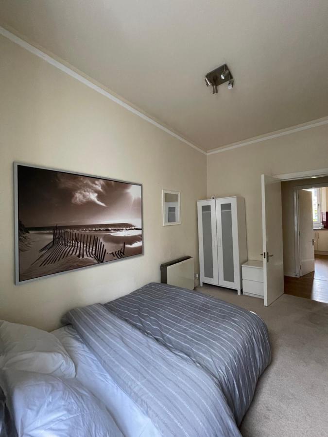 Beautiful 2 Bedroom Apartment- Prime Location, Aberdeen Centre Eksteriør bilde