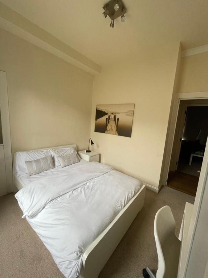 Beautiful 2 Bedroom Apartment- Prime Location, Aberdeen Centre Eksteriør bilde